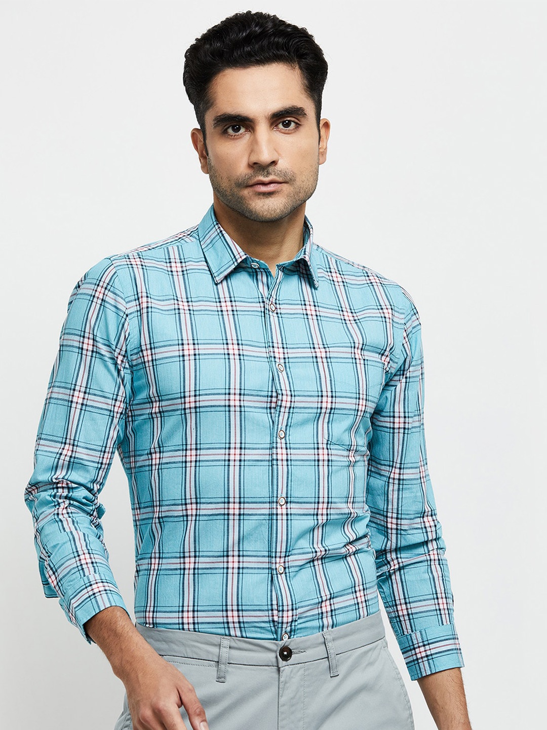 

max Men Blue & White Checked Pure Cotton Casual Shirt