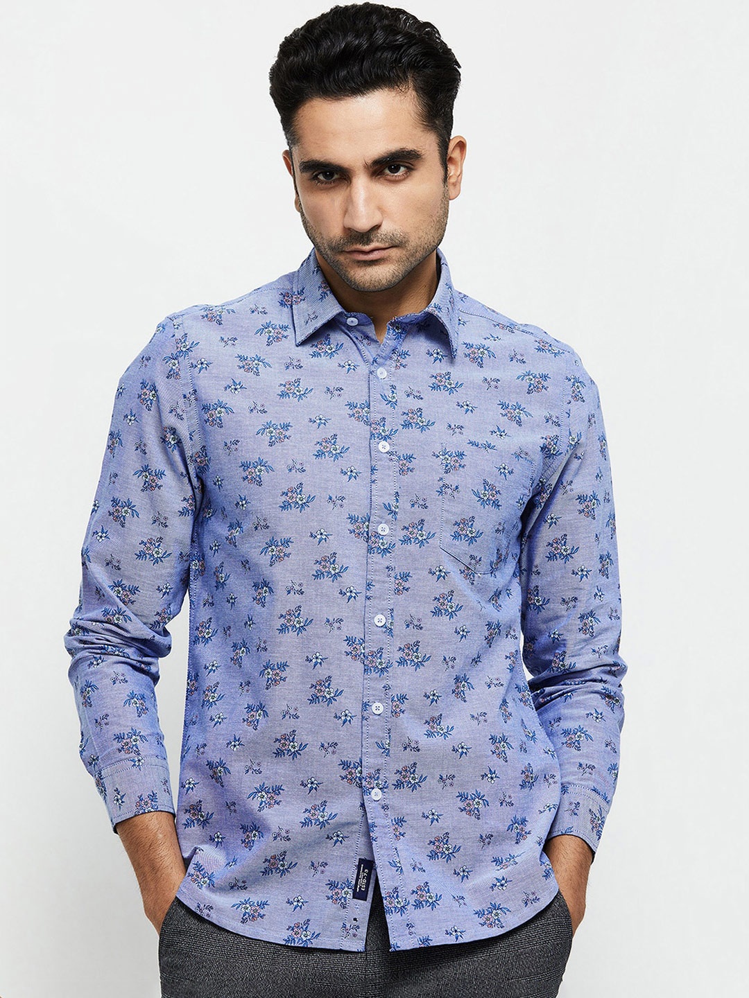 

max Men Blue Floral Printed Cotton Casual Shirt
