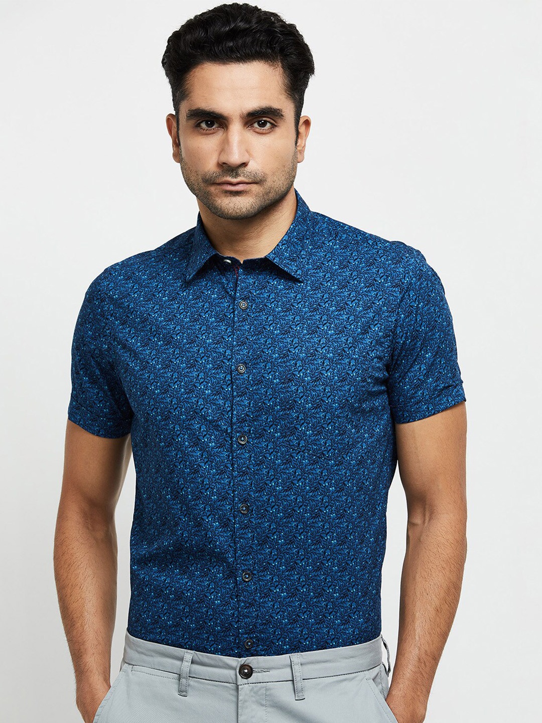 

max Men Navy Blue Printed Cotton Casual Shirt