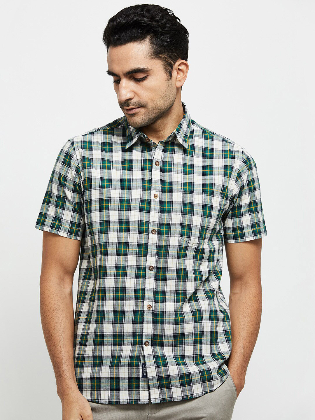 

max Men Green Tartan Checks Cotton Casual Shirt