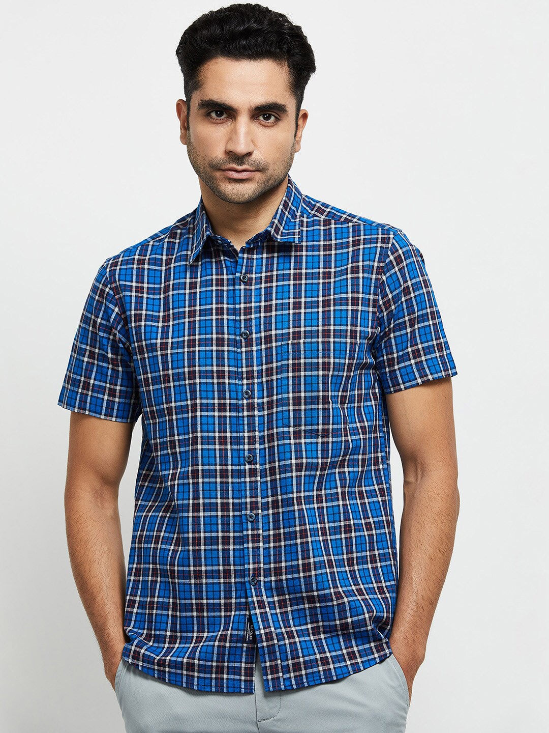 

max Men Blue & White Checked Pure Cotton Casual Shirt