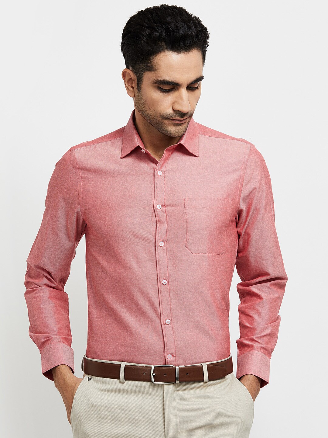 

max Men Pink Solid Formal Shirt