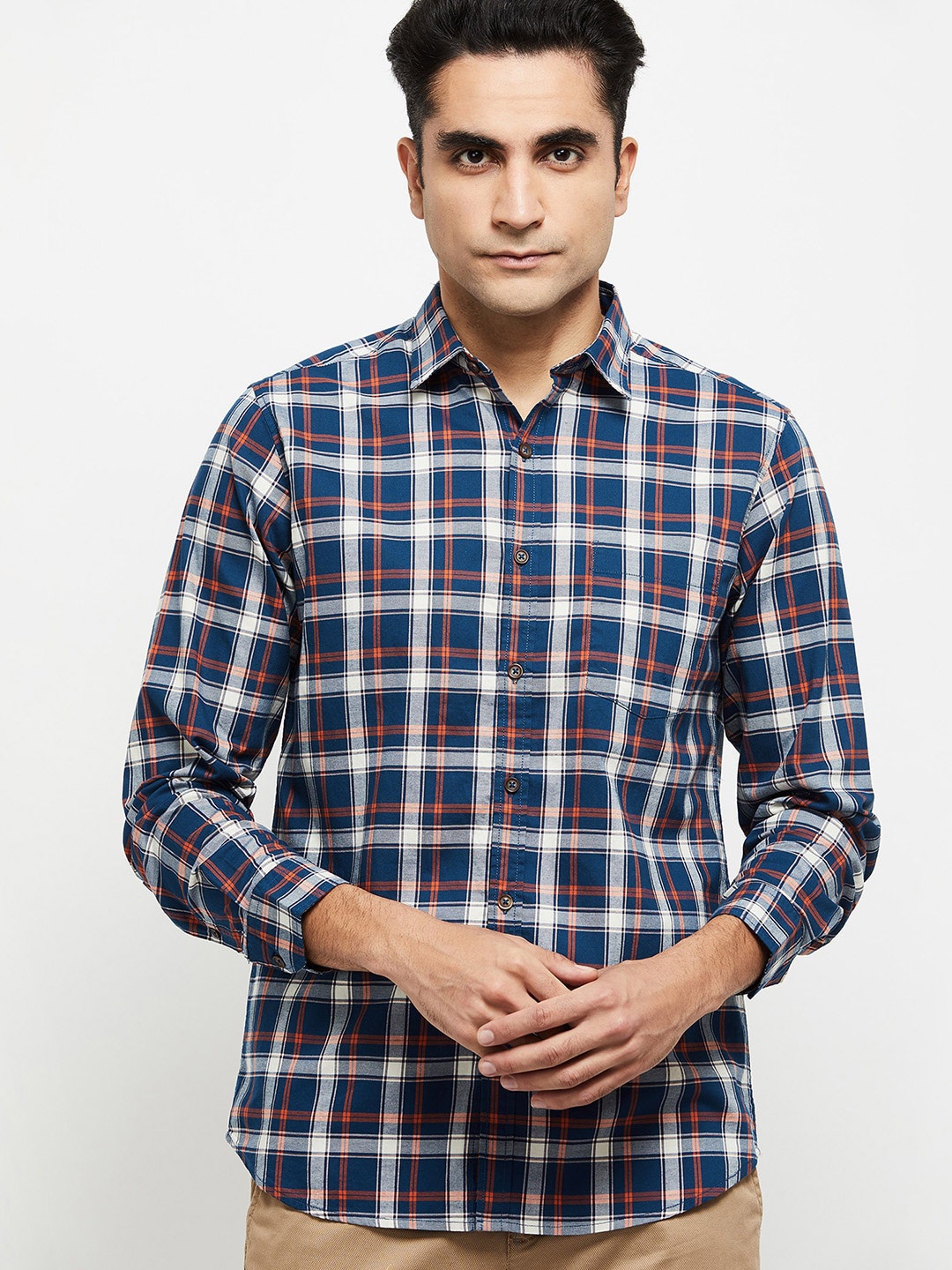 

max Men Blue Checked Pure Cotton Casual Shirt