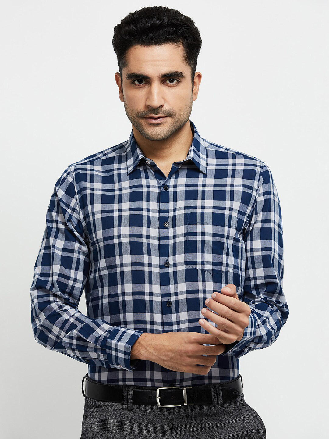 

max Men Blue Tartan Checks Checked Casual Shirt
