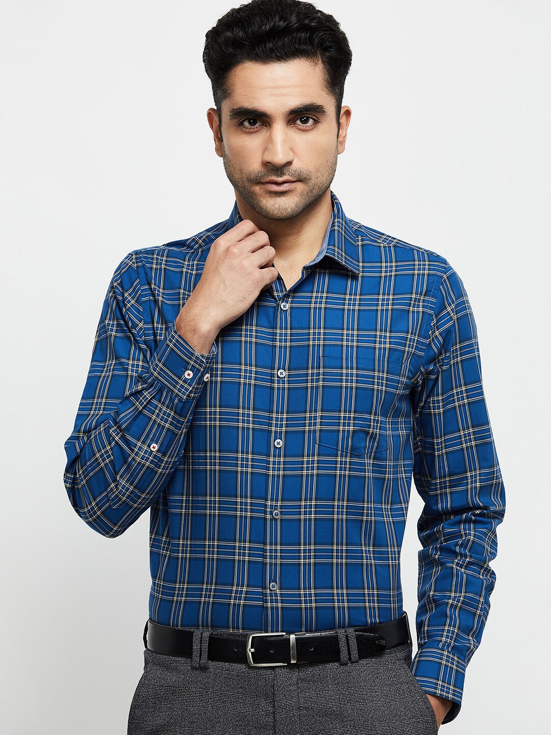 

max Men Blue Tartan Checked Regular Fit Pure Cotton Casual Shirt