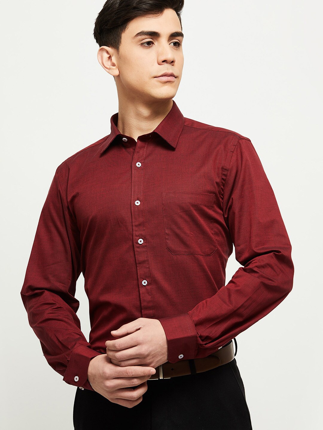 

max Maroon Solid Casual Shirt