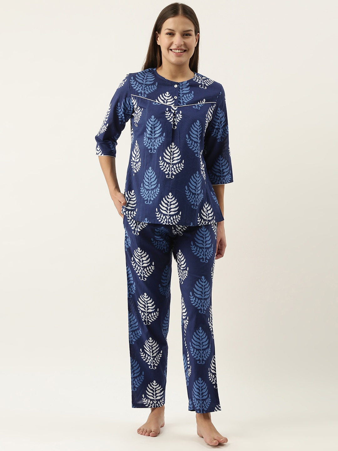 

SANSKRUTIHOMES Women Navy Blue Printed Cotton Night suit