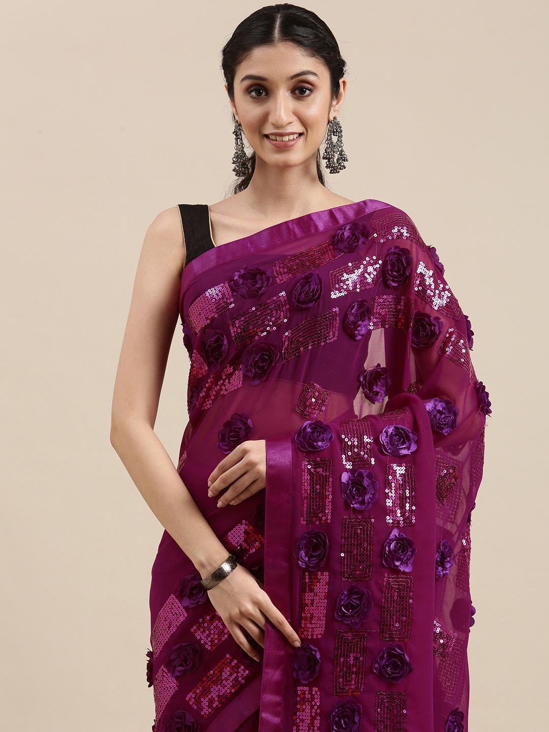 

VASTRANAND Burgundy Floral Sequinned Saree