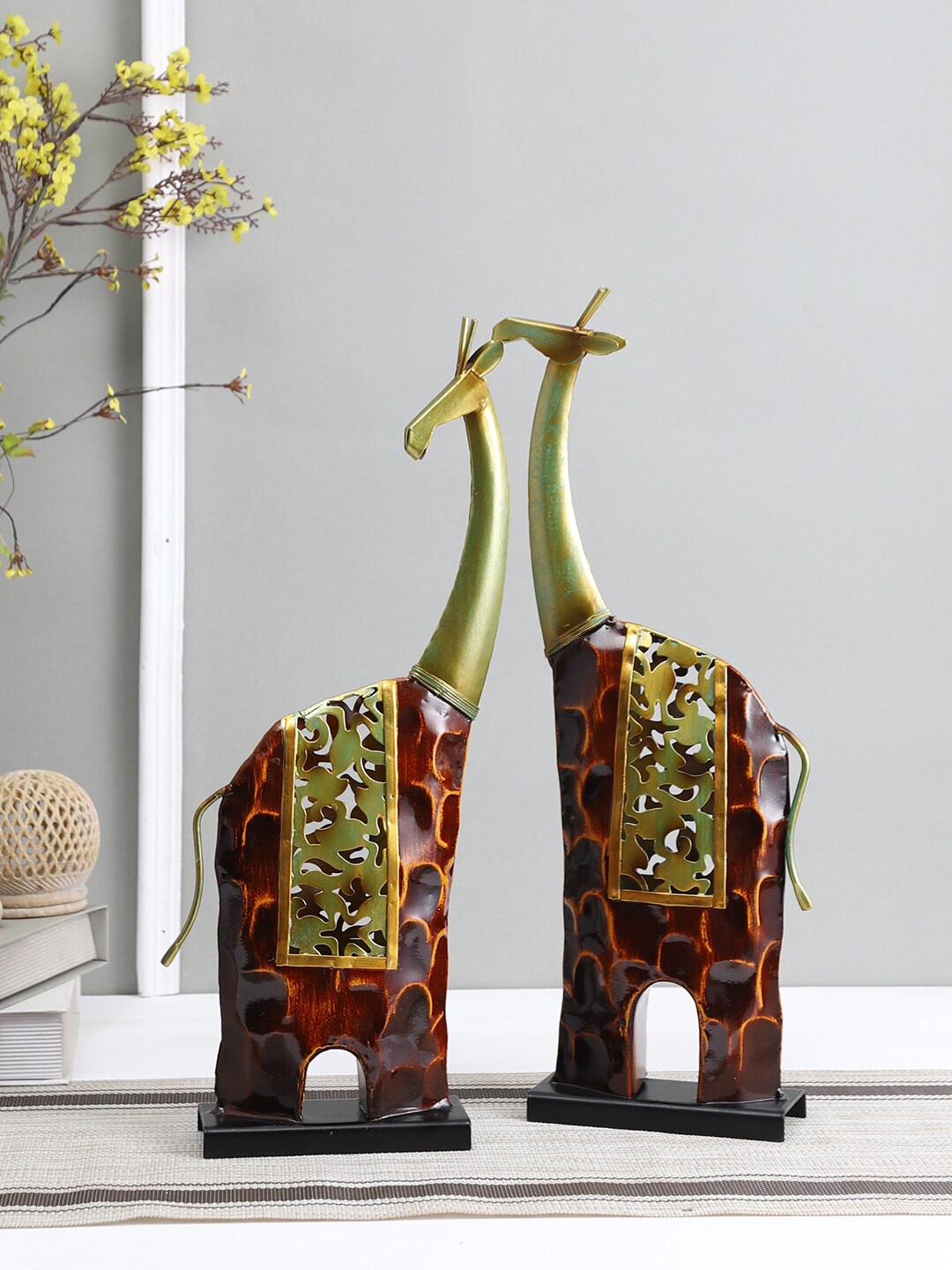 

Aapno Rajasthan Set Of 2 Red & Golden Royal Giraffe Table Top