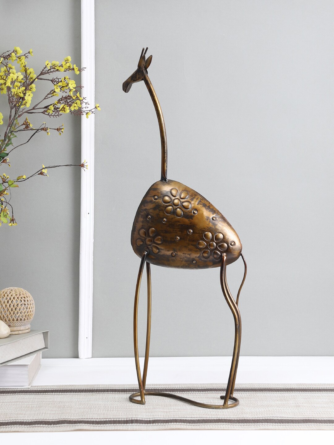 

Aapno Rajasthan Brown Rustic & Earthen Baby Giraffe Showpiece