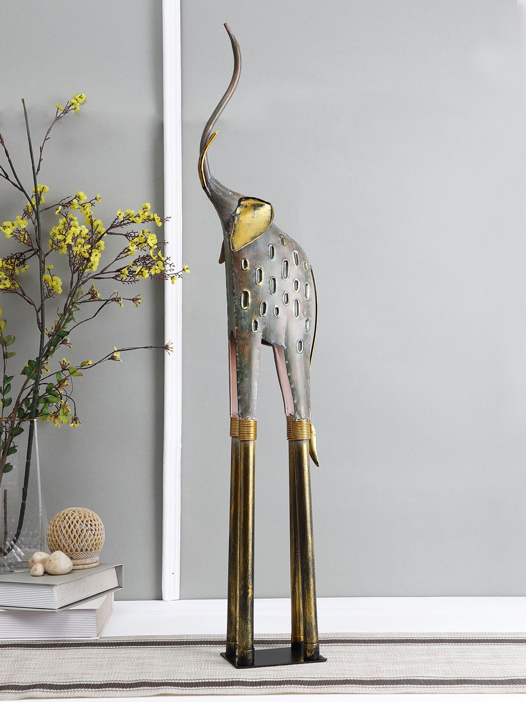 

Aapno Rajasthan Gold-Toned Elephant Shaped Table Decor