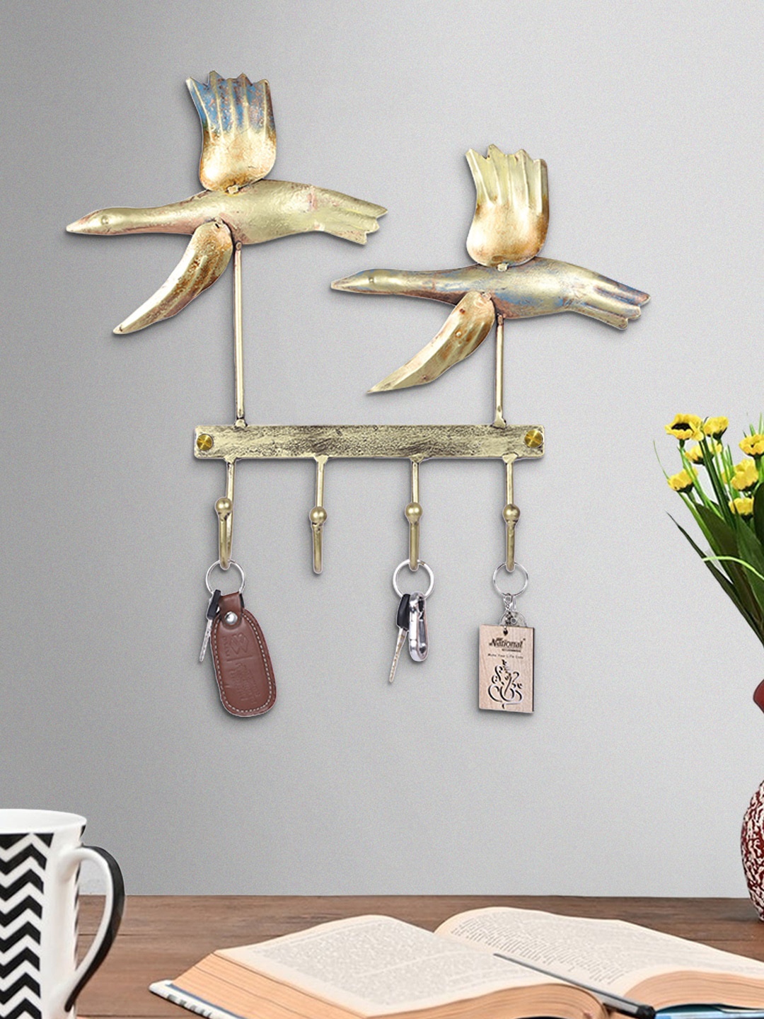 

Aapno Rajasthan Gold-Toned Ibis Bird Hook Key Holder
