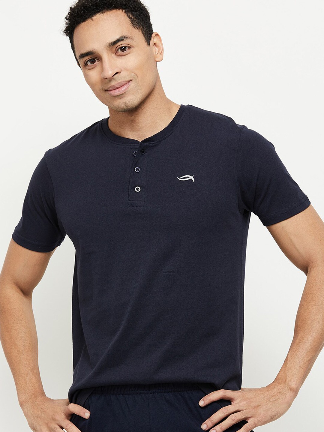 

max Men Navy Blue Solid Lounge Tshirt