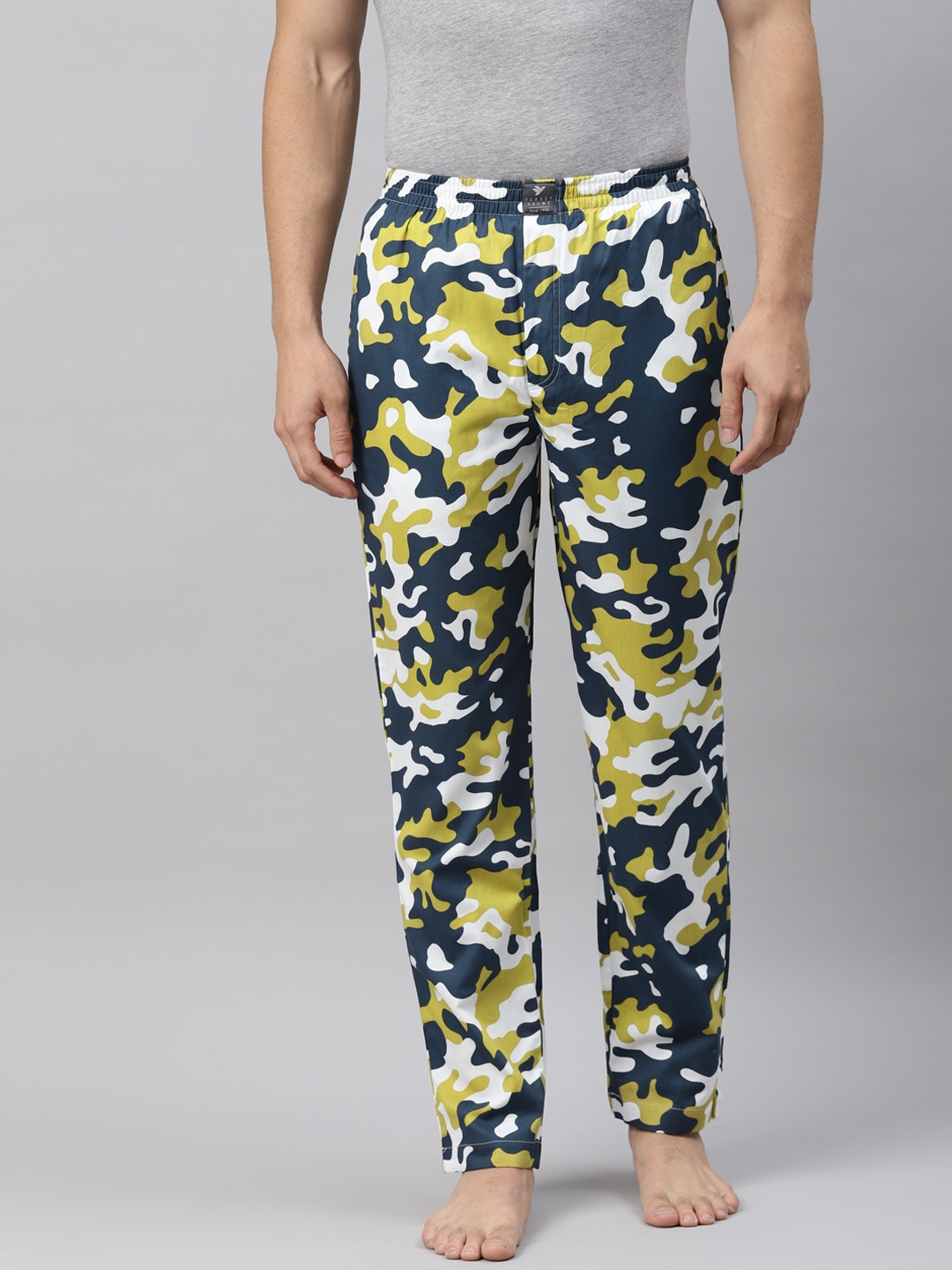 

Hubberholme Men Navy Blue & White Camouflage Print Pure Cotton Lounge Pants