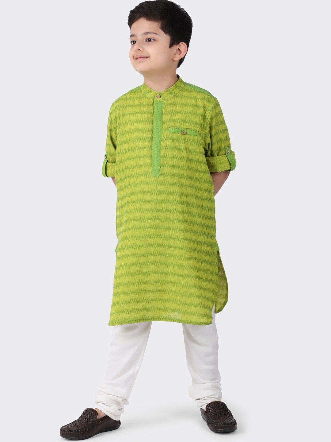 

Fabindia Boys Green Geometric Printed Mandarin Collar Cotton Pathani Kurta