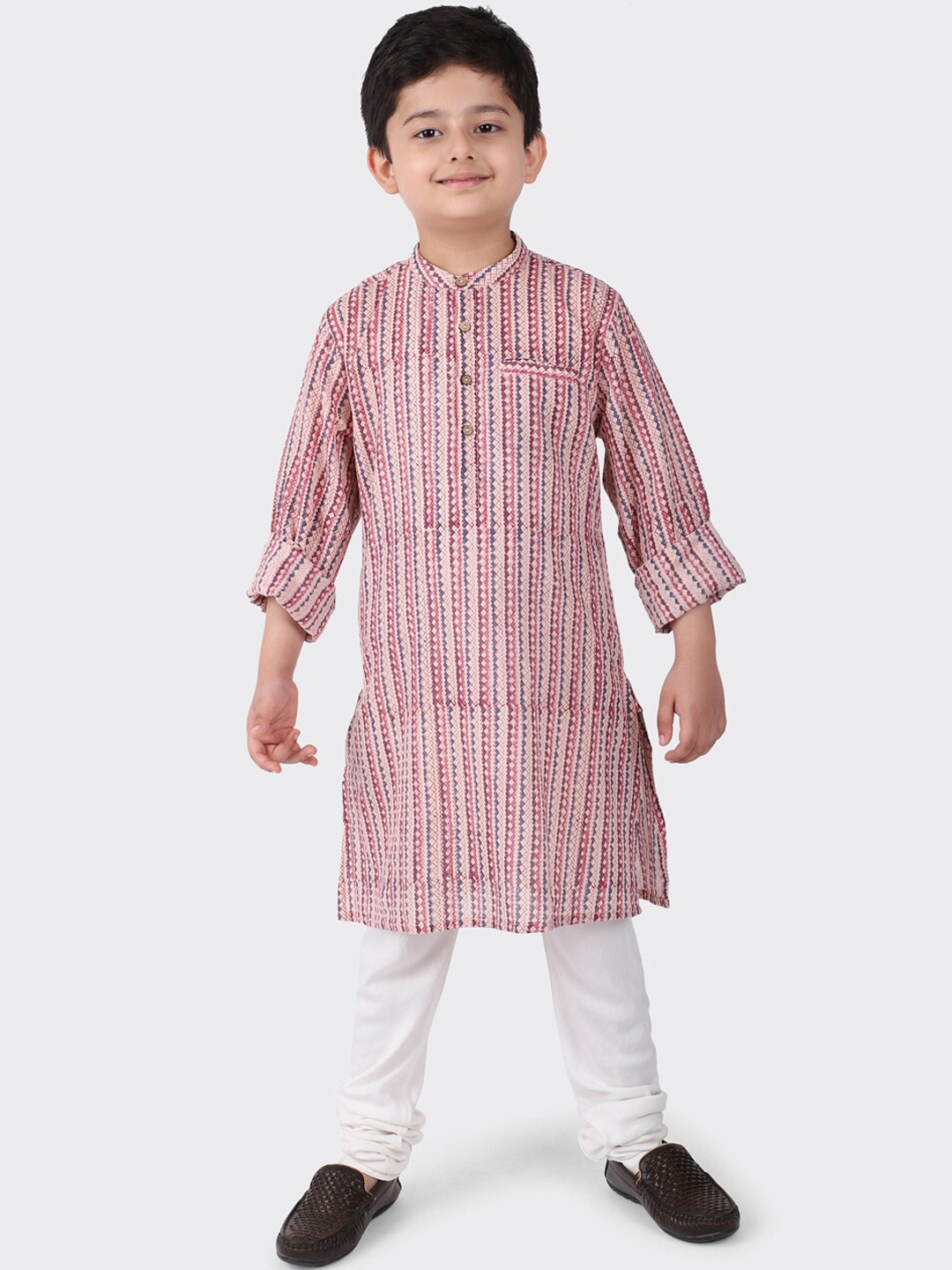 

Fabindia Boys Pink Geometric Printed Cottton Kurta