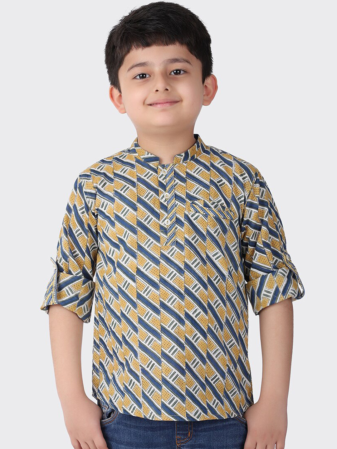 

Fabindia Boys Yellow Printed Cotton Kurta