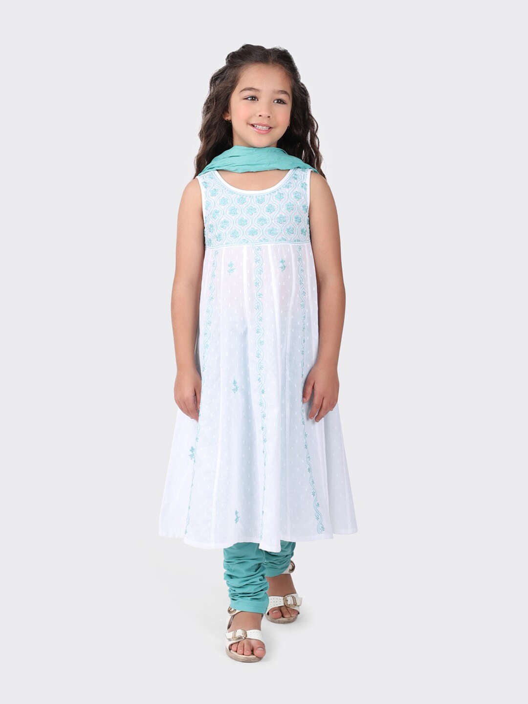 

Fabindia Girls White & Sea Green Clothing Set