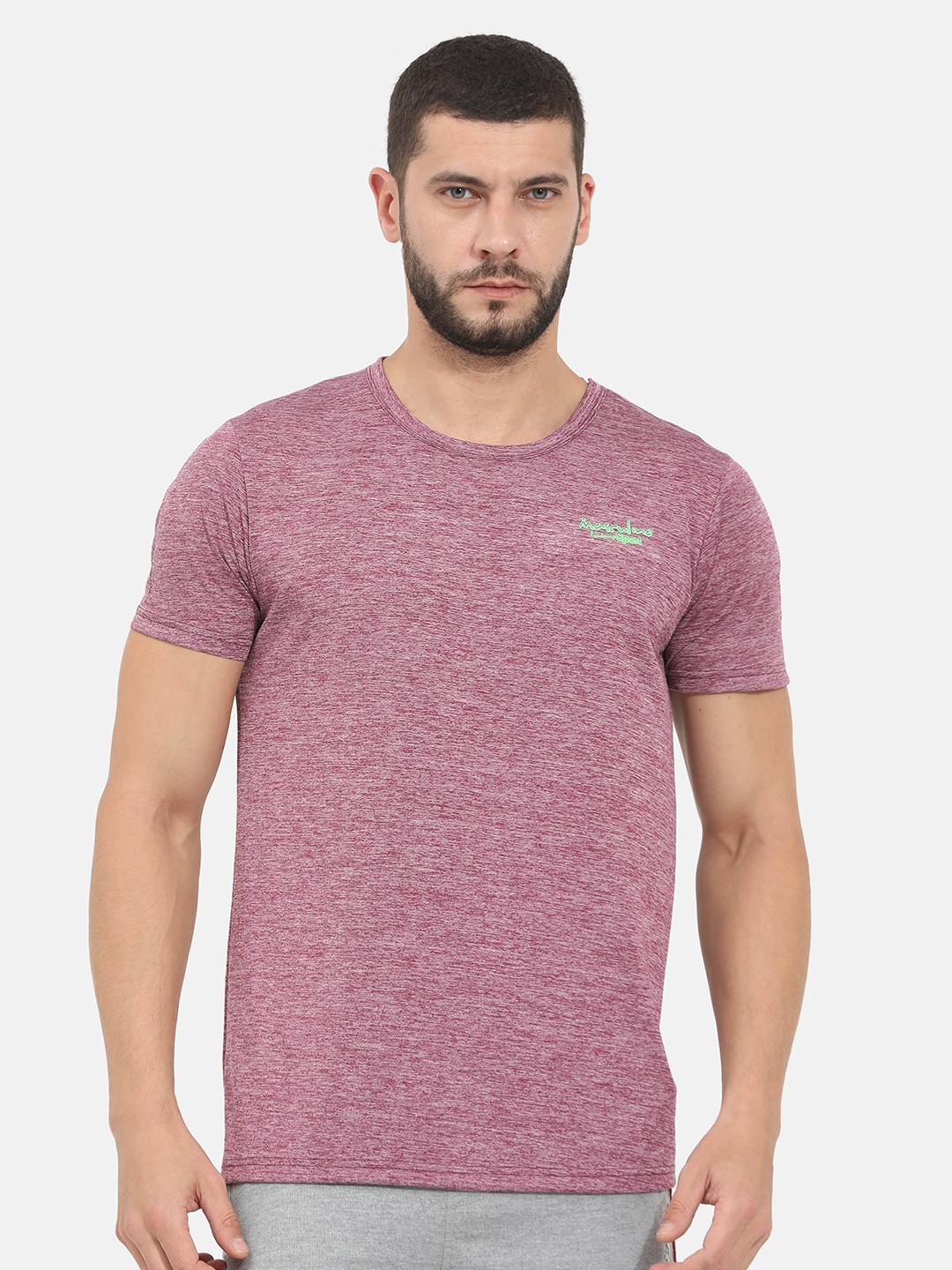 

Masculino Latino Plus Men Maroon Training or Gym T-shirt