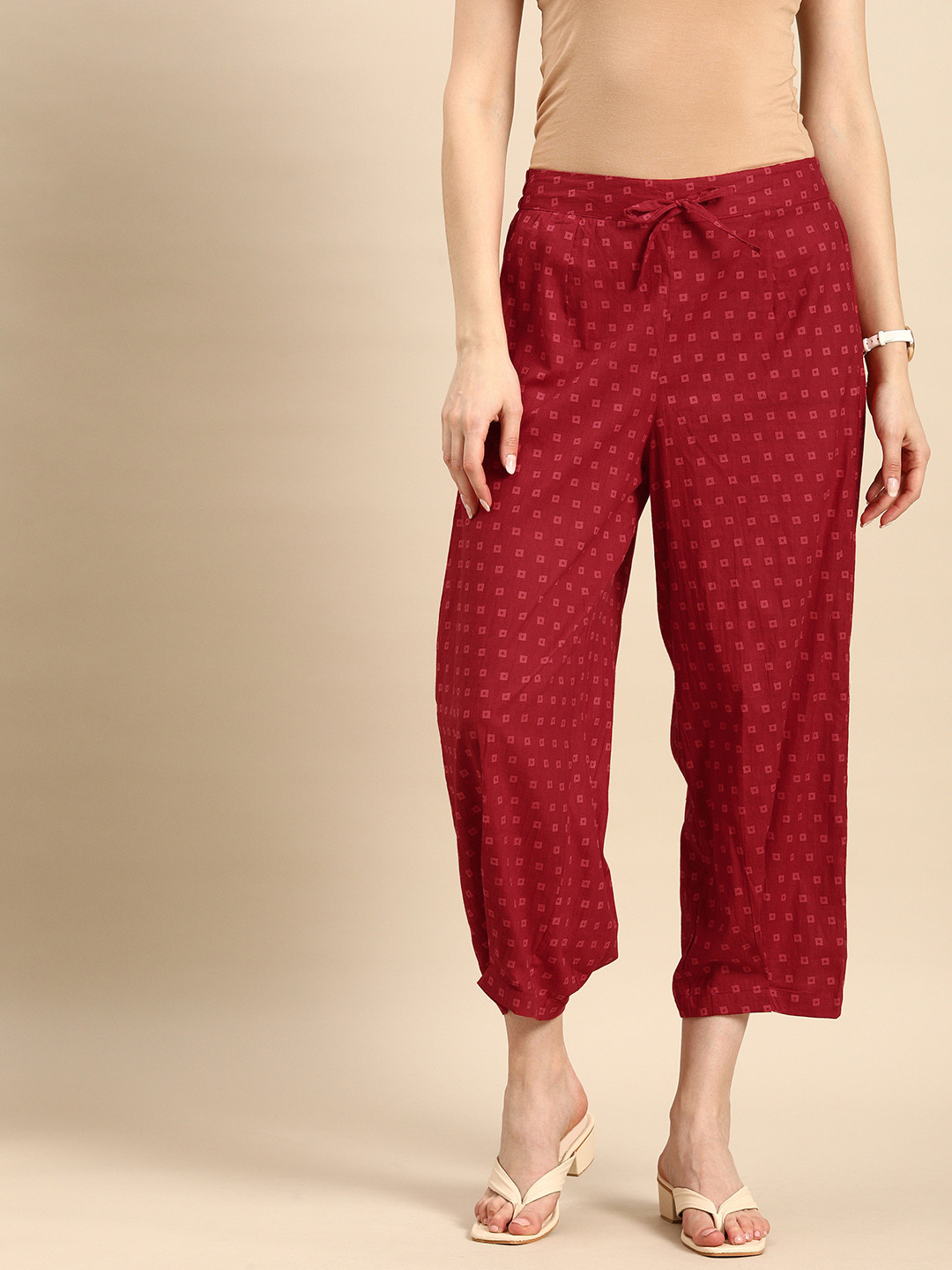 

Anouk Women Red Printed Pure Cotton Cropped Trousers