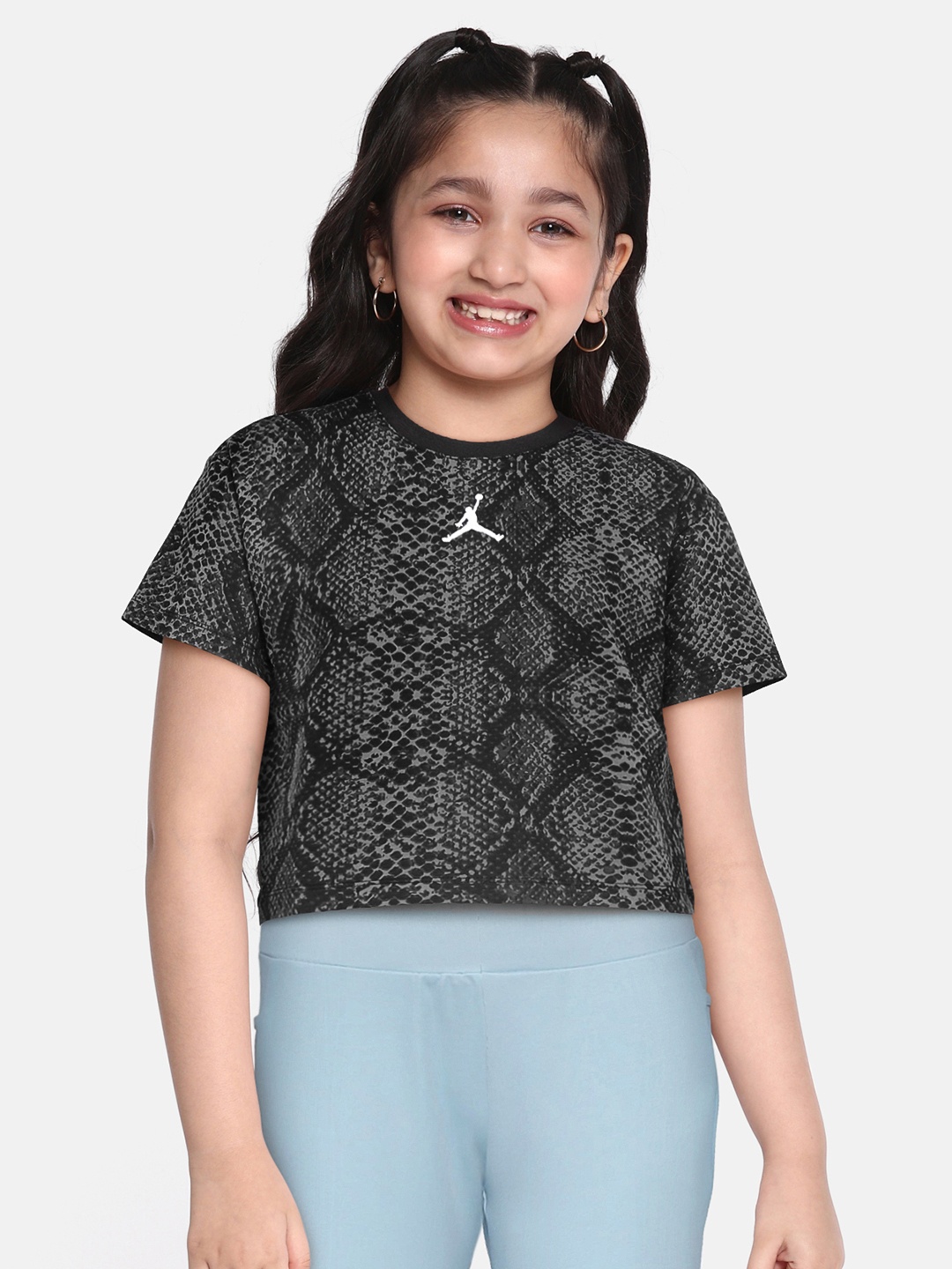 

Jordan Girls Black & Grey Essentials Pure Cotton Snake Printed T-shirt