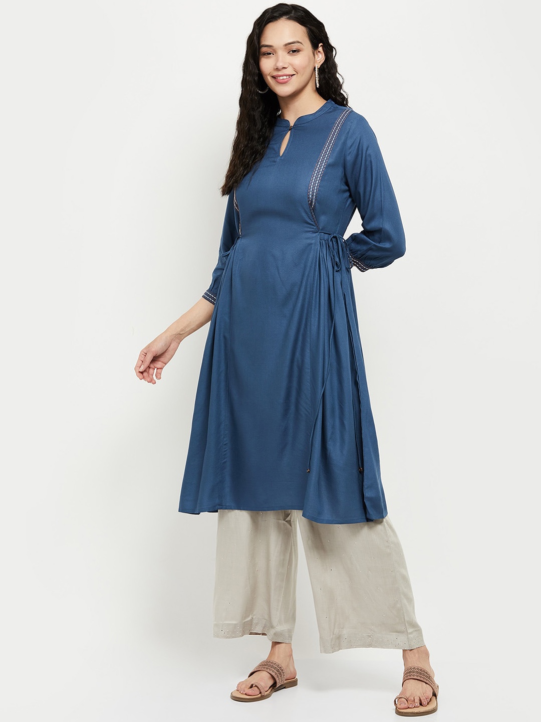 

max Women Blue Keyhole Neck Kurta