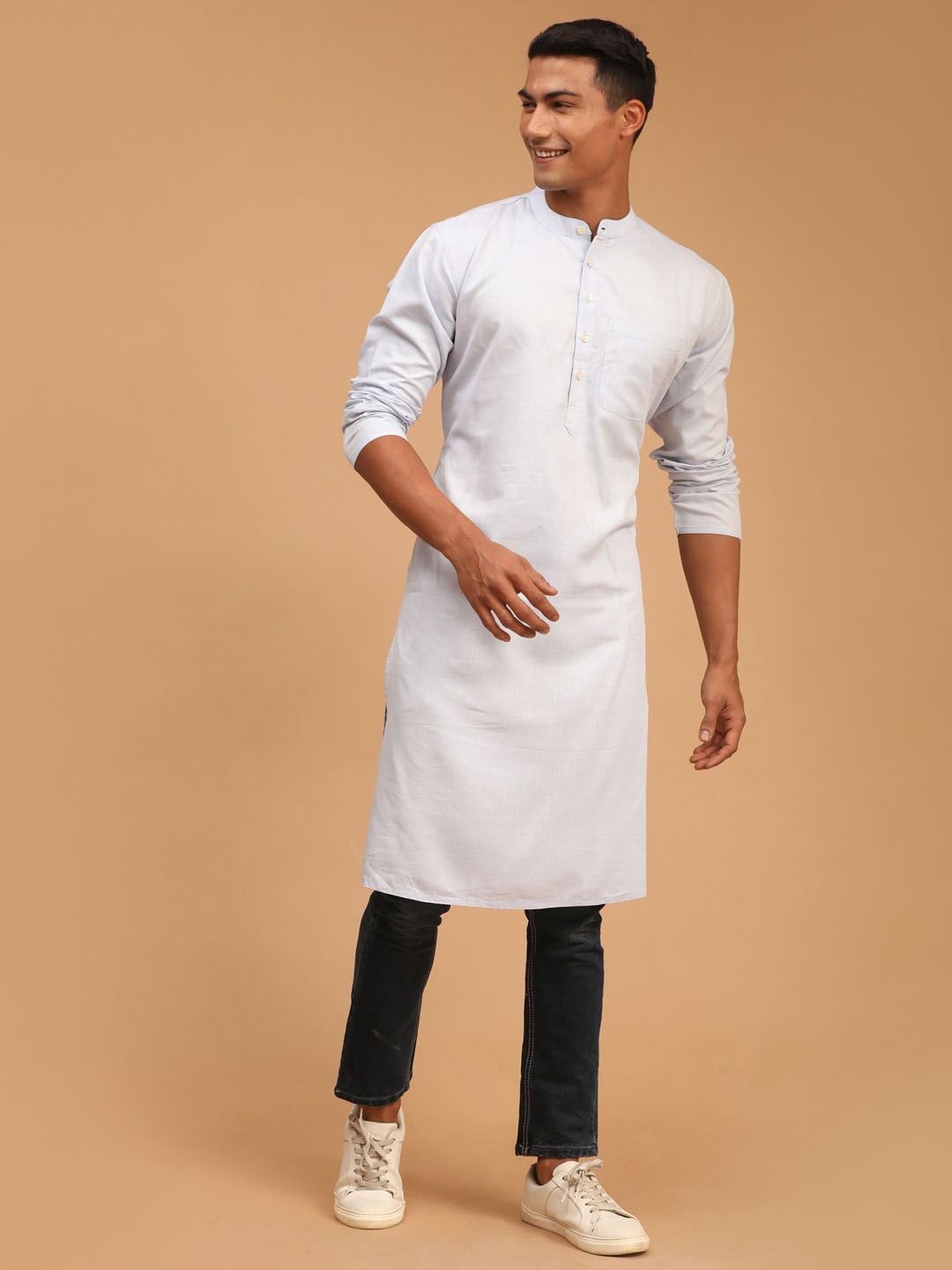 

VASTRAMAY Men Blue Organic Cotton Solid Sustainable Kurta