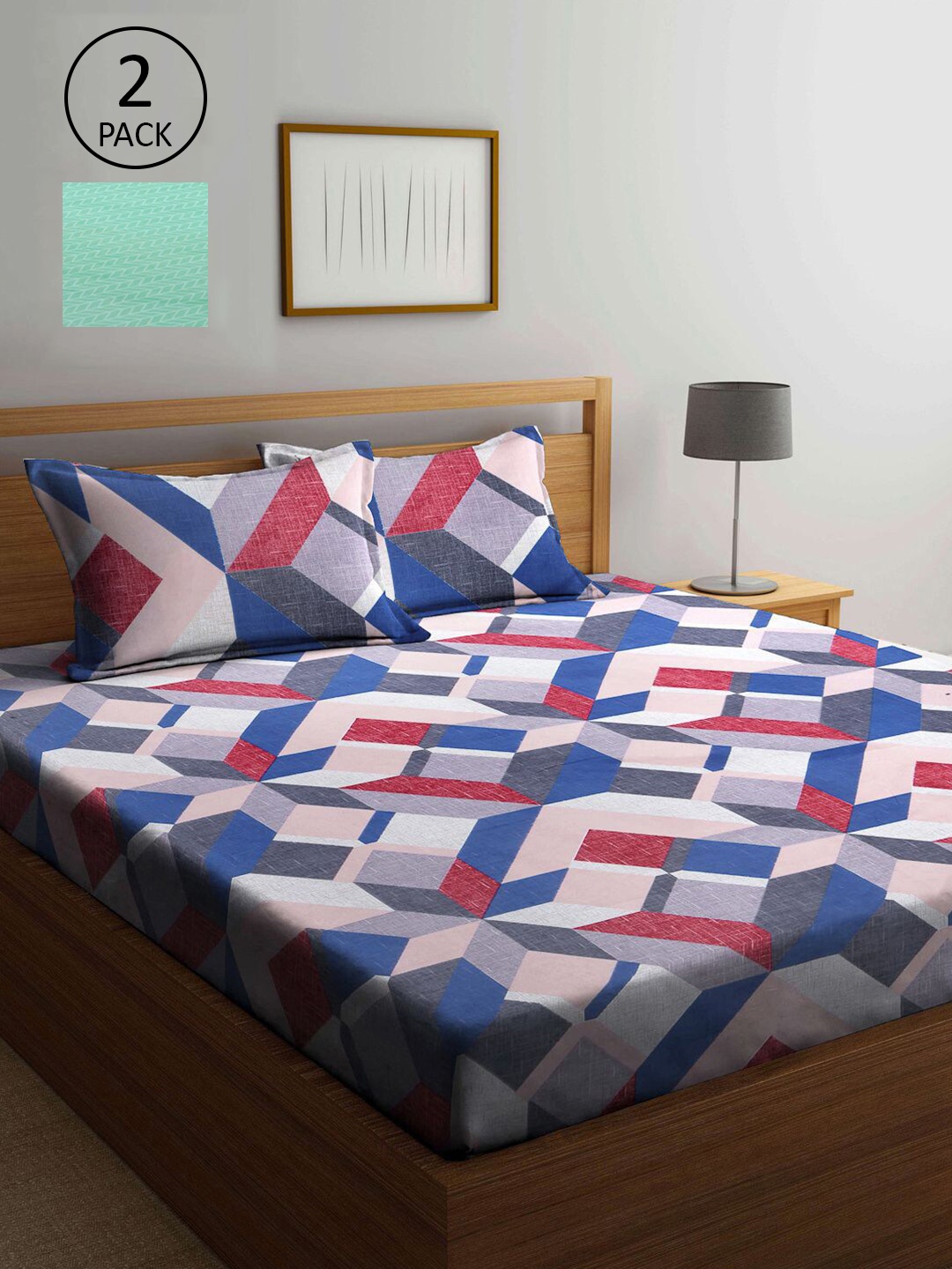 

KLOTTHE Green & Blue Geometric 210 TC 2 King Bedsheet with 4 Pillow Covers