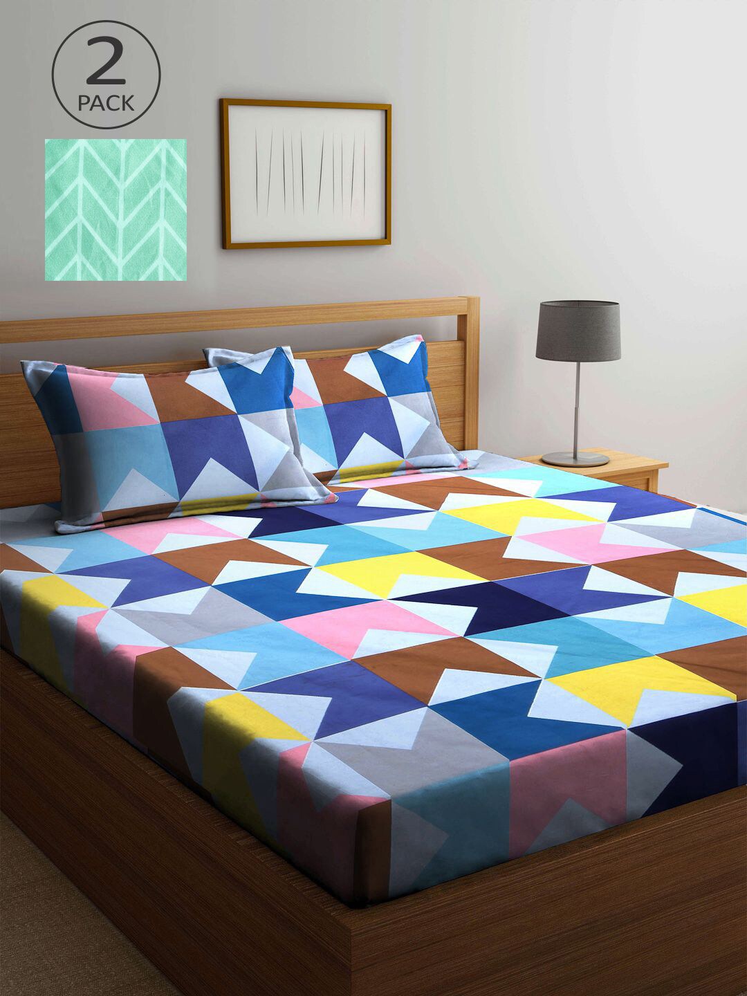 

KLOTTHE Green & Blue Geometric 210 TC 2 King Bedsheet with 4 Pillow Covers