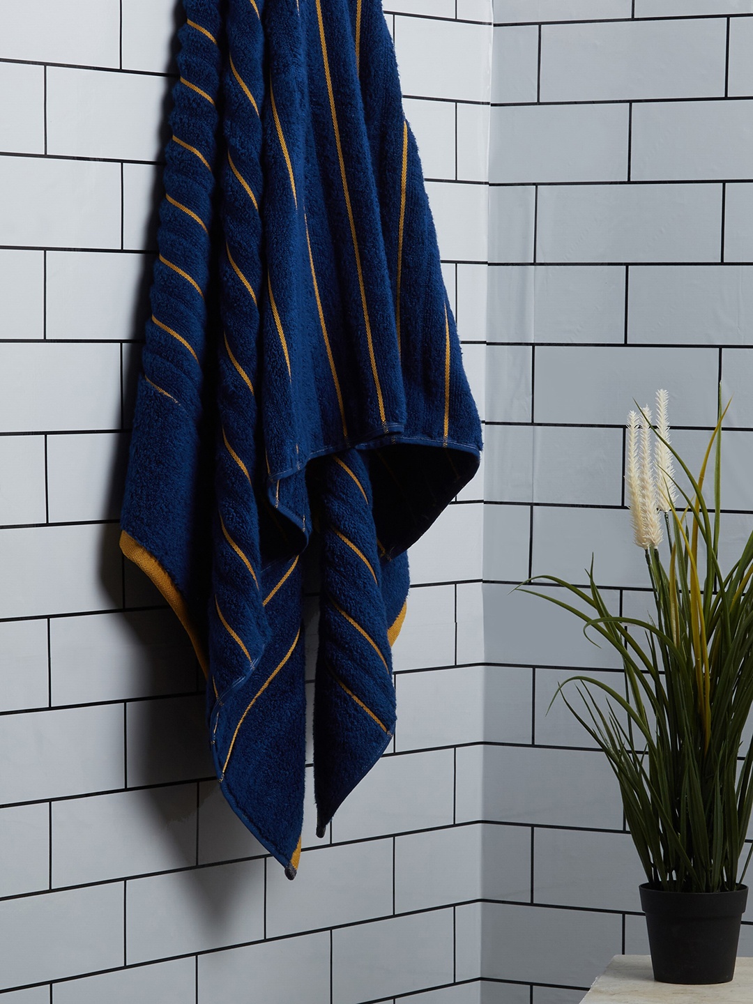 

SPACES Blue Striped Pure Cotton 580 GSM Bath Towel