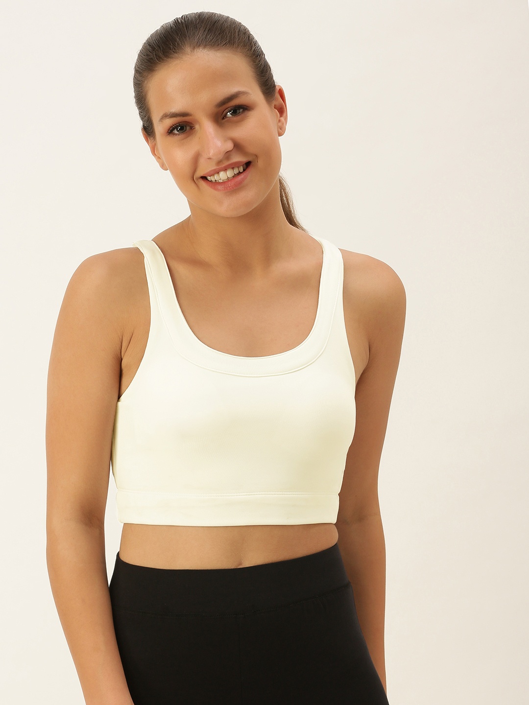 

FOREVER 21 White Solid Styled Back Crop Top