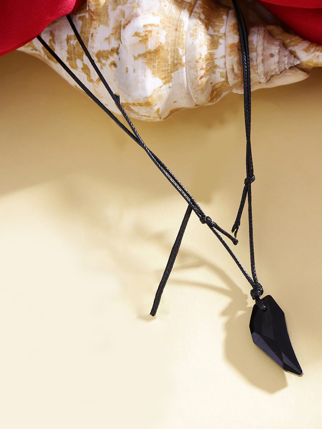 

Yellow Chimes Men Black Wolf Tooth Pendant With Chain