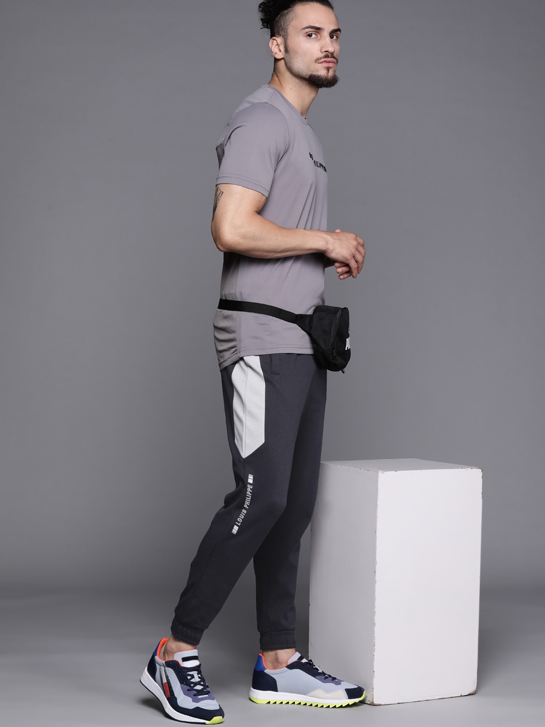 

Louis Philippe ATHPLAY Men Navy Blue & Grey Solid Joggers