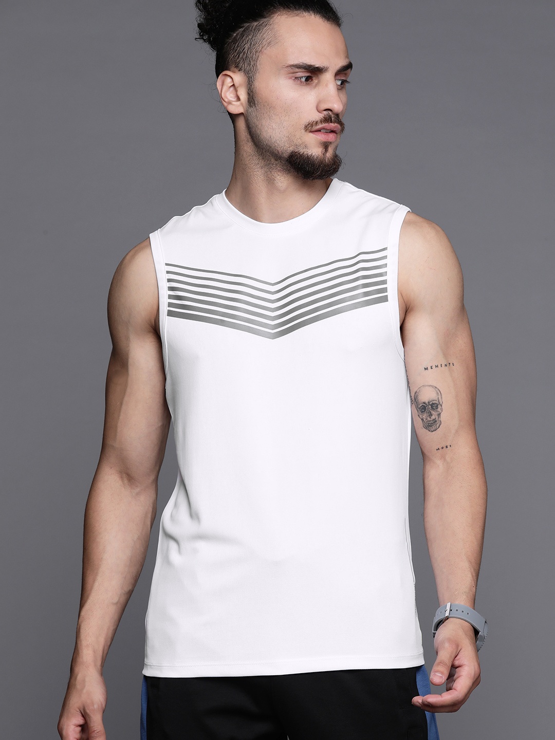 

Louis Philippe ATHPLAY Men White & Black Chevron Print T-shirt