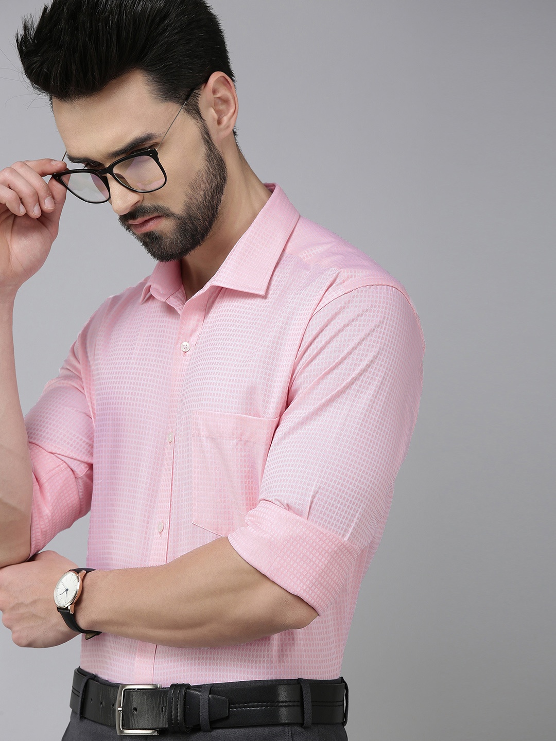 

Park Avenue Men Pink & White Slim Fit Checked Pure Cotton Formal Shirt