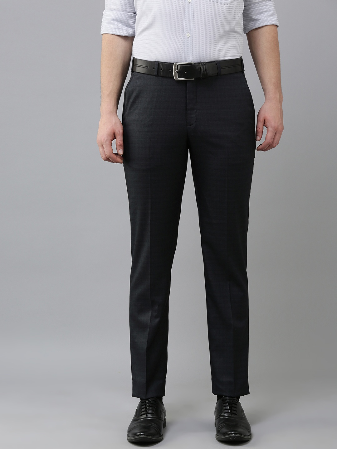 

Park Avenue Men Navy Blue Micro Checks Smart Slim Fit Mid-Rise Plain Woven Formal Trousers