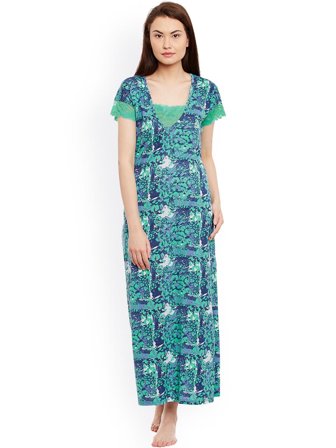 

Claura Green Printed Maxi Nightdress Cot-40