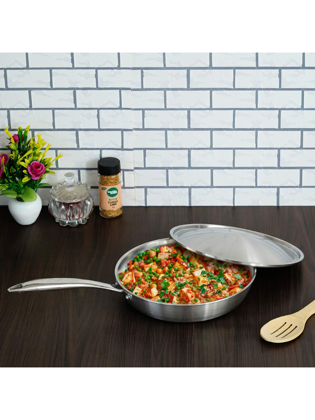 

Femora Silver-Toned Tri-ply Frying Pan with Steel Lid 1.8L