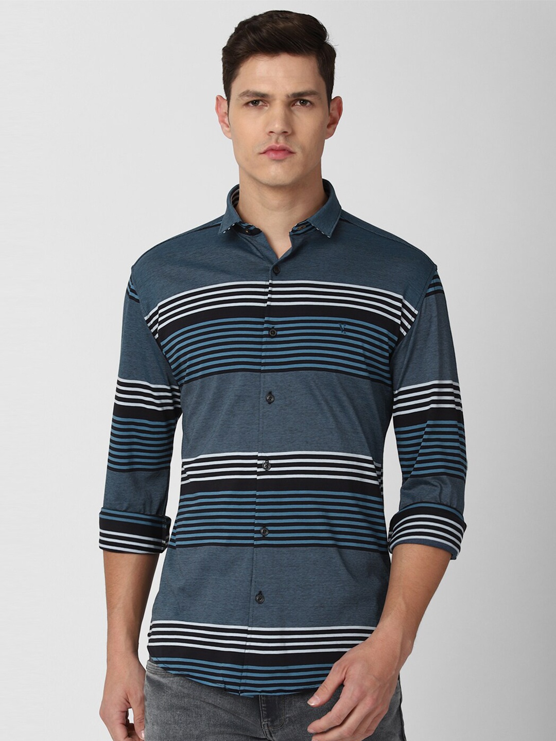 

V Dot Men Blue & Black Cotton Slim Fit Horizontal Stripes Striped Casual Shirt