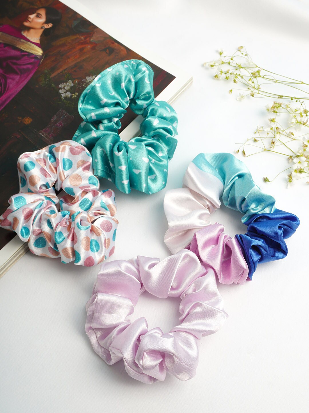 

Ferosh Women Multicoloured Set of 4 Ponytail Holders, Multi