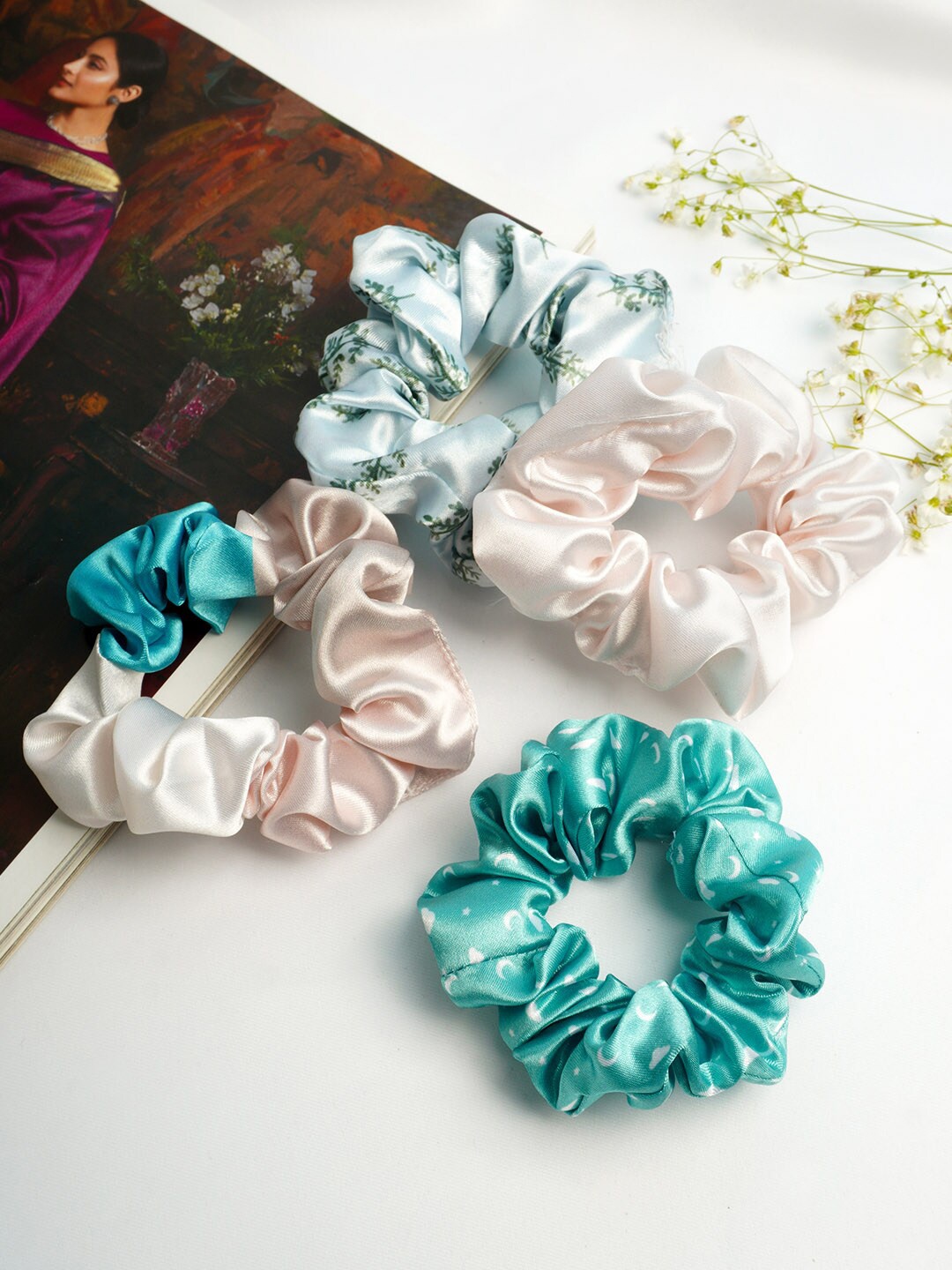 

Ferosh Women Blue & Cream Set of 4 Satin Scrunchies