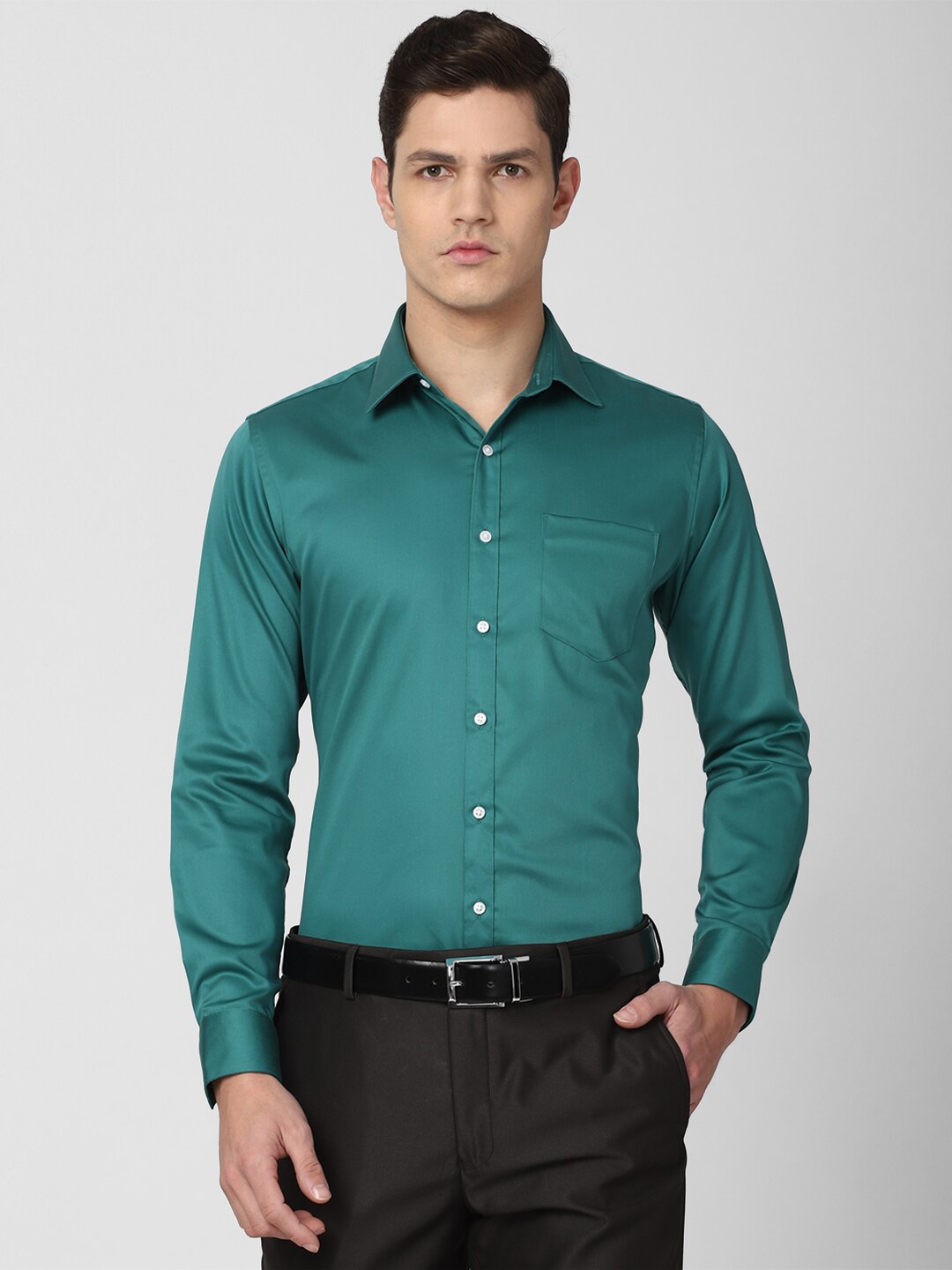 

Van Heusen Men Green Slim Fit Cotton Formal Shirt