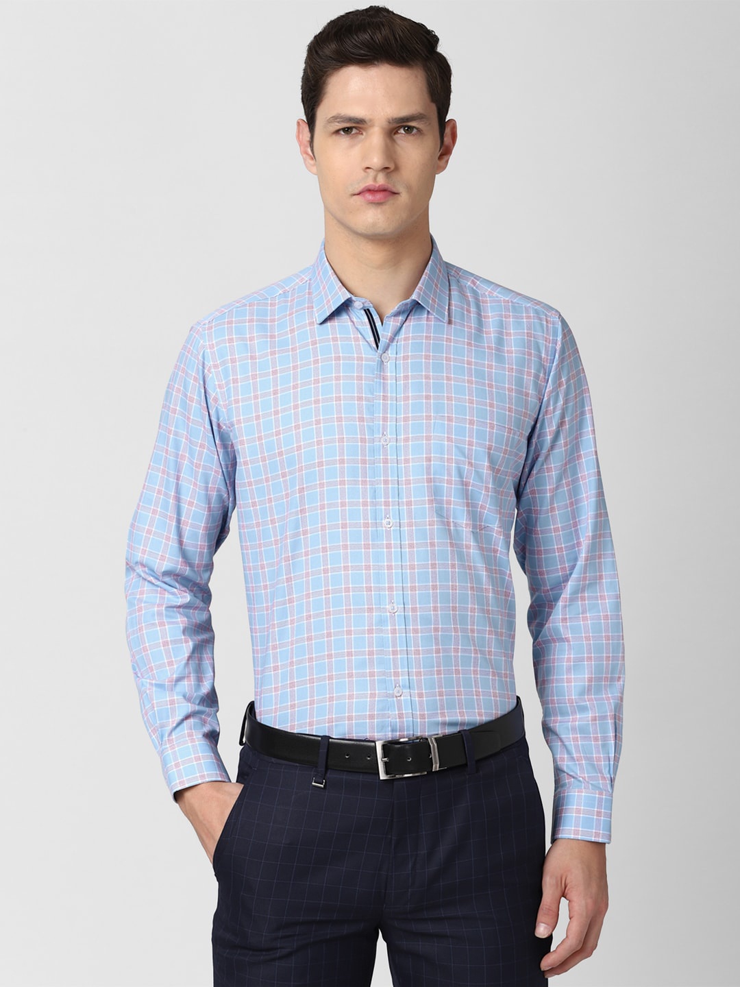 

Van Heusen Men Blue Checked Pure Cotton Formal Shirt