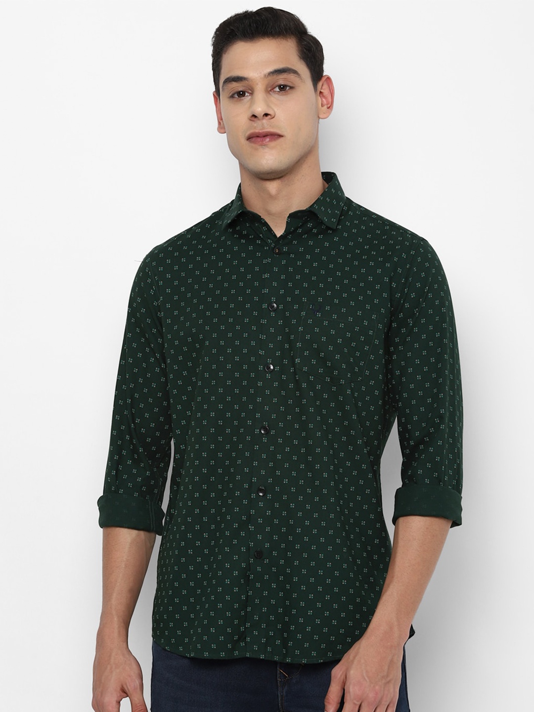 

Allen Solly Men Green Slim Fit Printed Casual Shirt