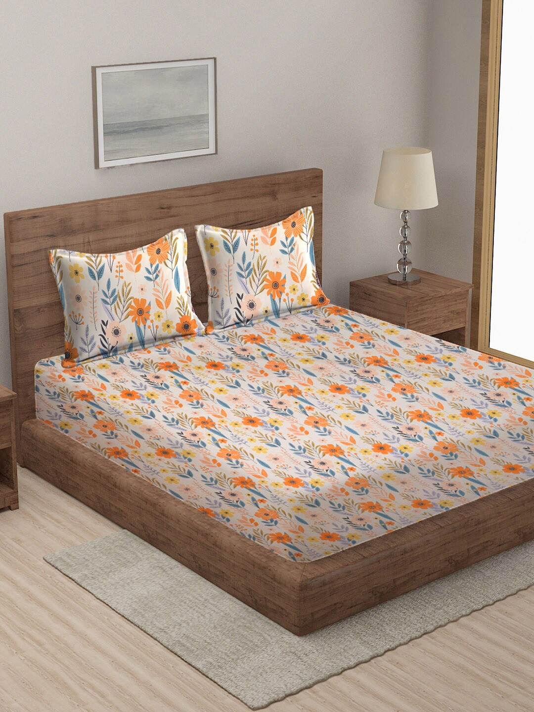 

KLOTTHE Cream-Coloured & Orange Floral 210 TC King Bedsheet with 2 Pillow Covers
