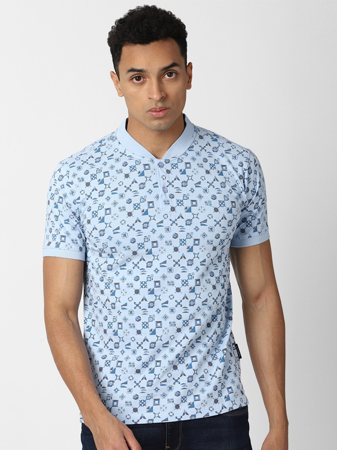 

V Dot Men Blue Printed Polo Collar Slim Fit T-shirt