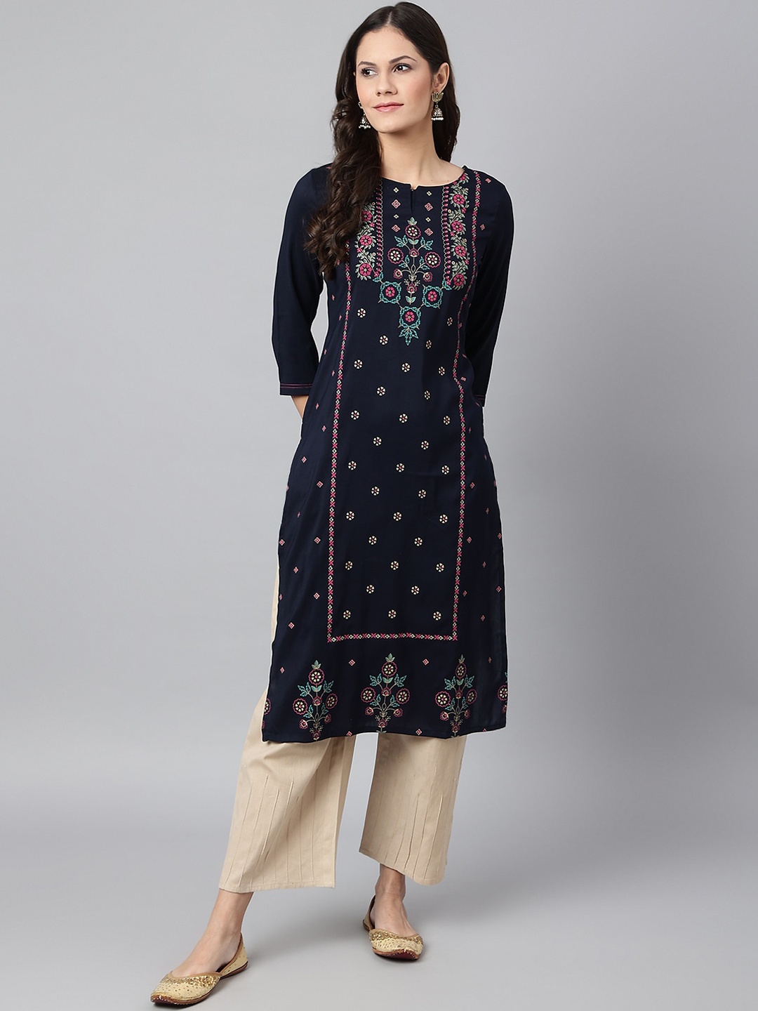 

Os Women Navy Blue Geometric Thread Work Kurta