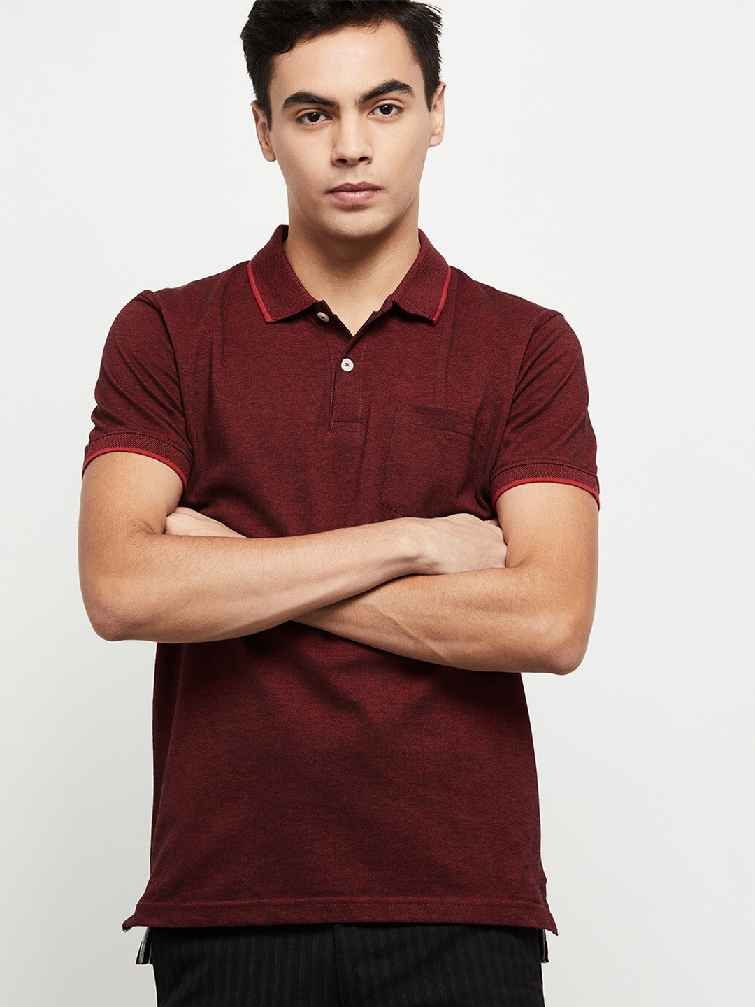 

max Men Red Polo Collar T-shirt