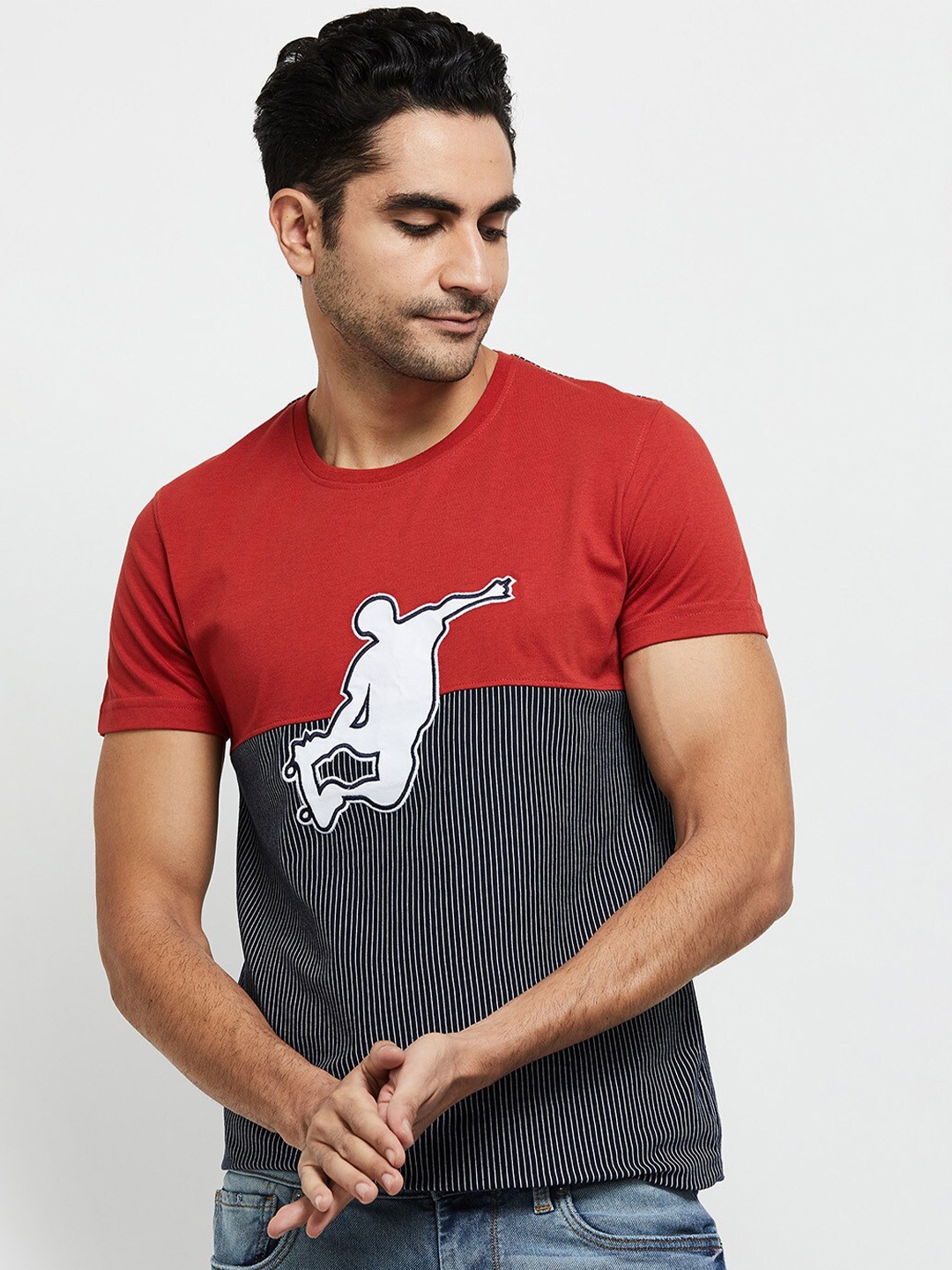 

max Men Red & Grey Colourblocked Regular-Fit Casual T-shirt