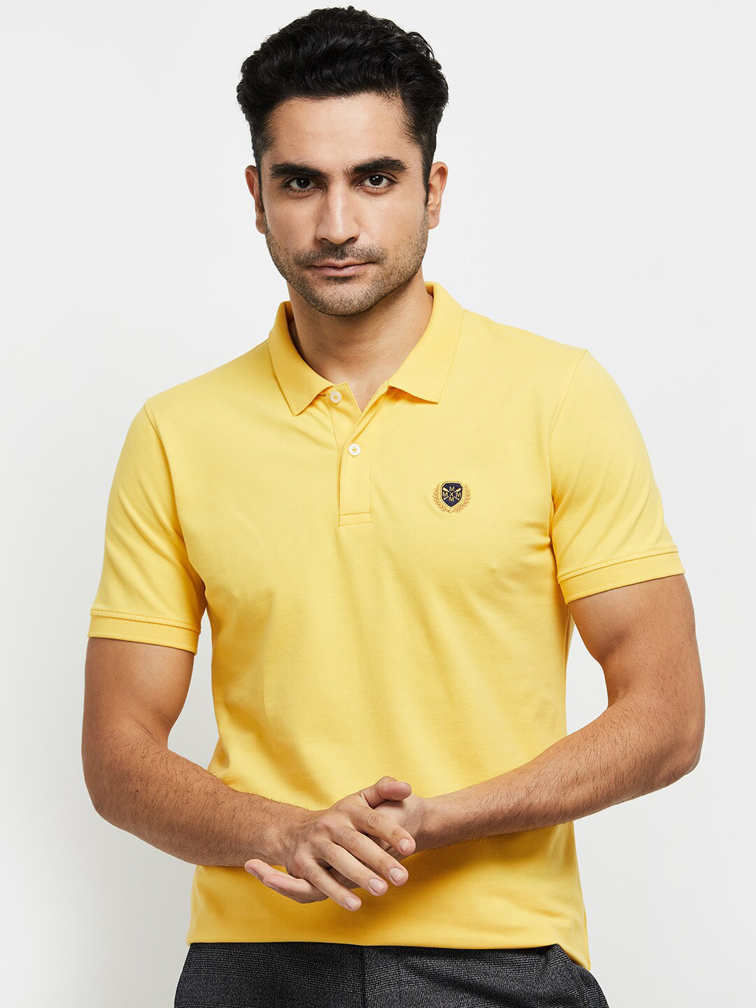 

max Men Yellow Polo Collar Regular Fit T-shirt